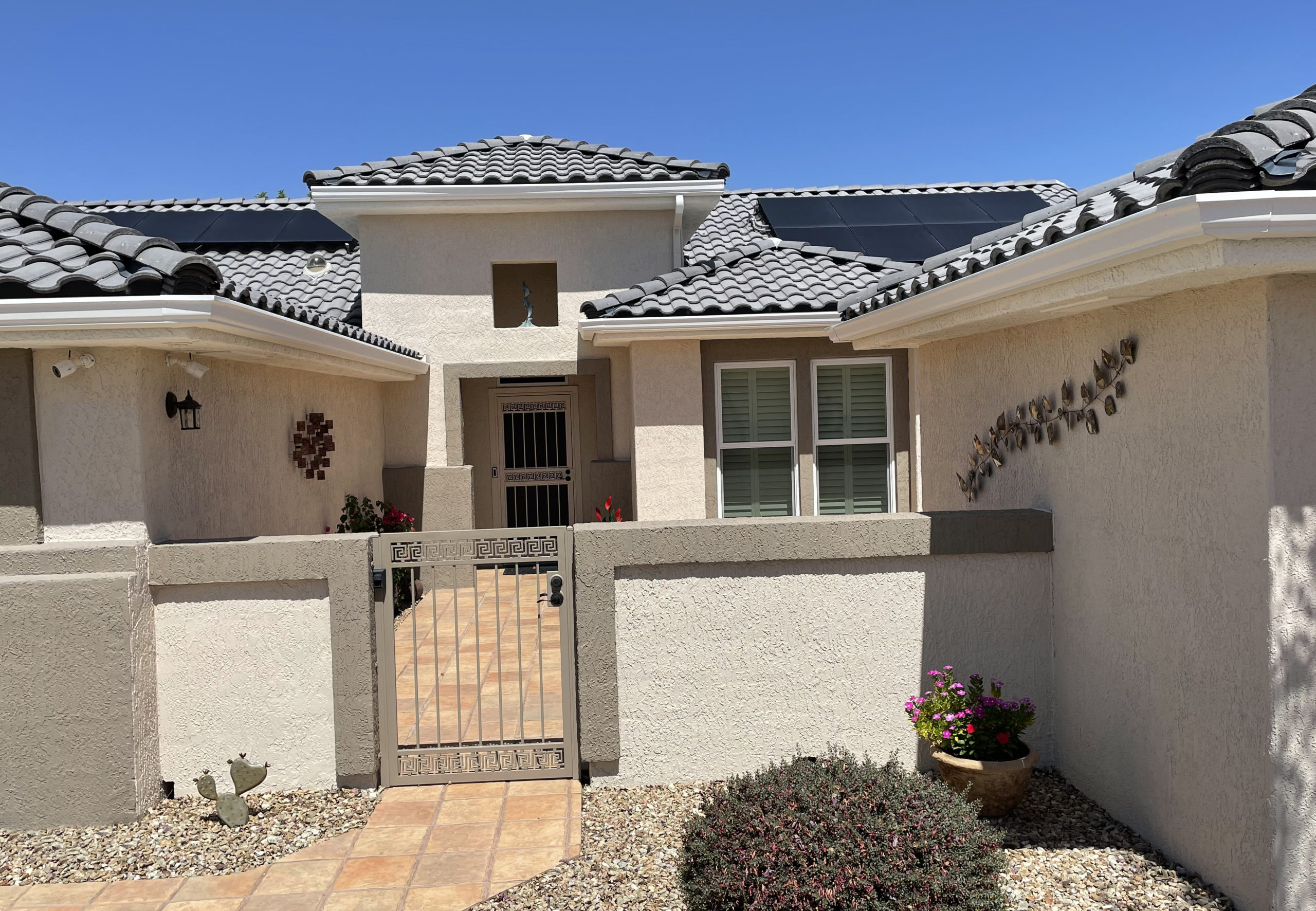 6.48 kW solar system in Sun City West featuring 18 Solaria 350-watt black panels.